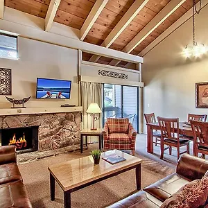 Holiday home South Tahoe - Steps To & Close To Heavenly